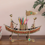 Boat with Couple Pen Stand